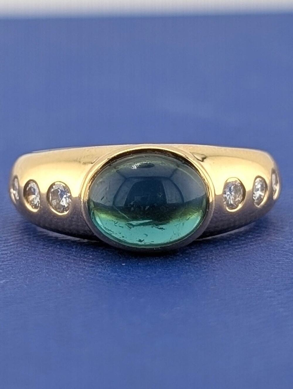 18kt Yellow Gold Diamond and Tourmaline Ring - 7.4g